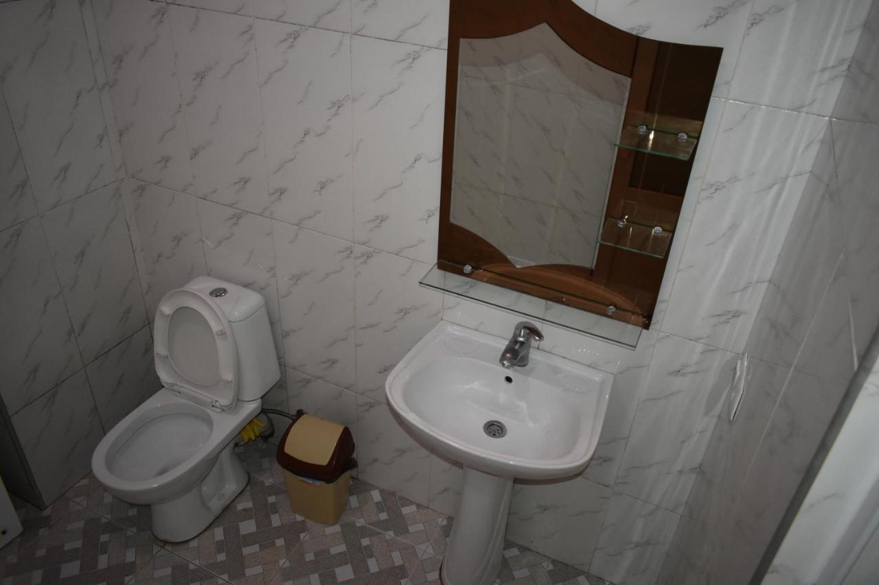 Ucha'S Apartment บาทูมิ ภายนอก รูปภาพ