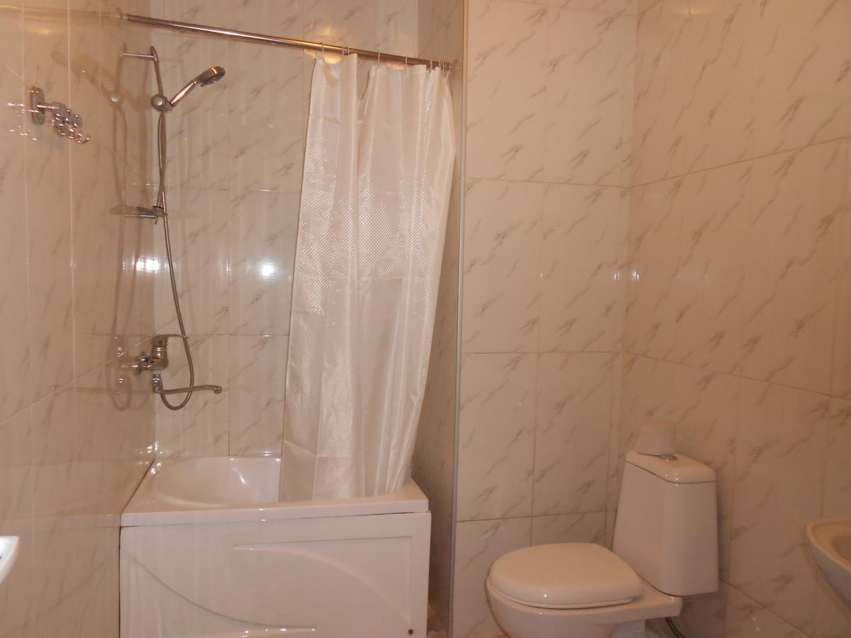Ucha'S Apartment บาทูมิ ภายนอก รูปภาพ