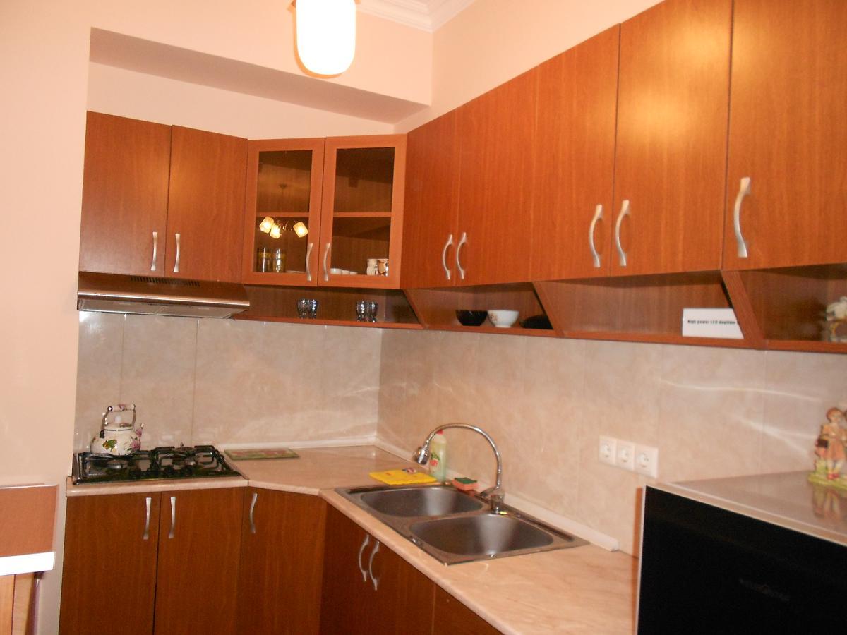 Ucha'S Apartment บาทูมิ ภายนอก รูปภาพ